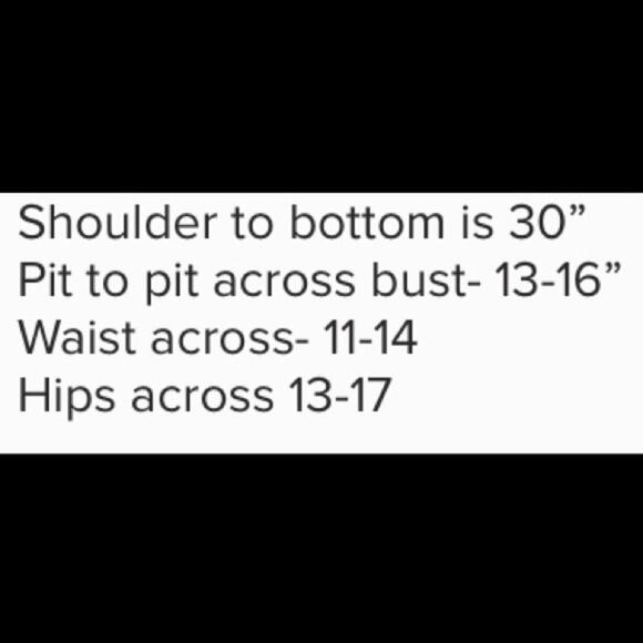 Red mini  size 2 form fitting sleeveless dress - Picture 5 of 5